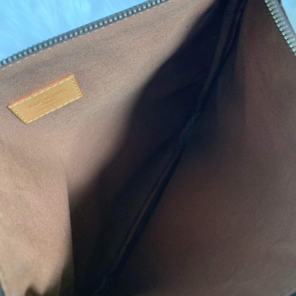 100% Authentic Louis Vuitton Pochette Bosphore Crossbody Bag - Picture 1 of 12